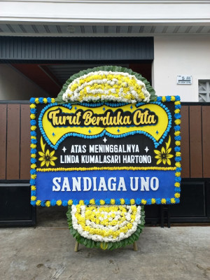 Papan Bunga Duka di Lunto Barat